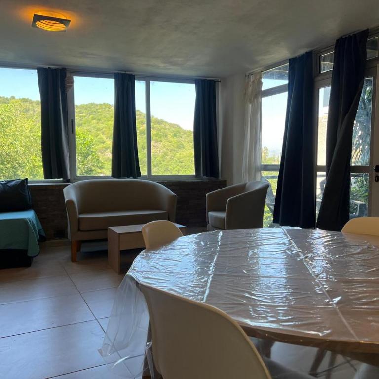 Alojamiento con vista para 4 personas Carlos Paz - Apartamento de 2 dormitorios - 10