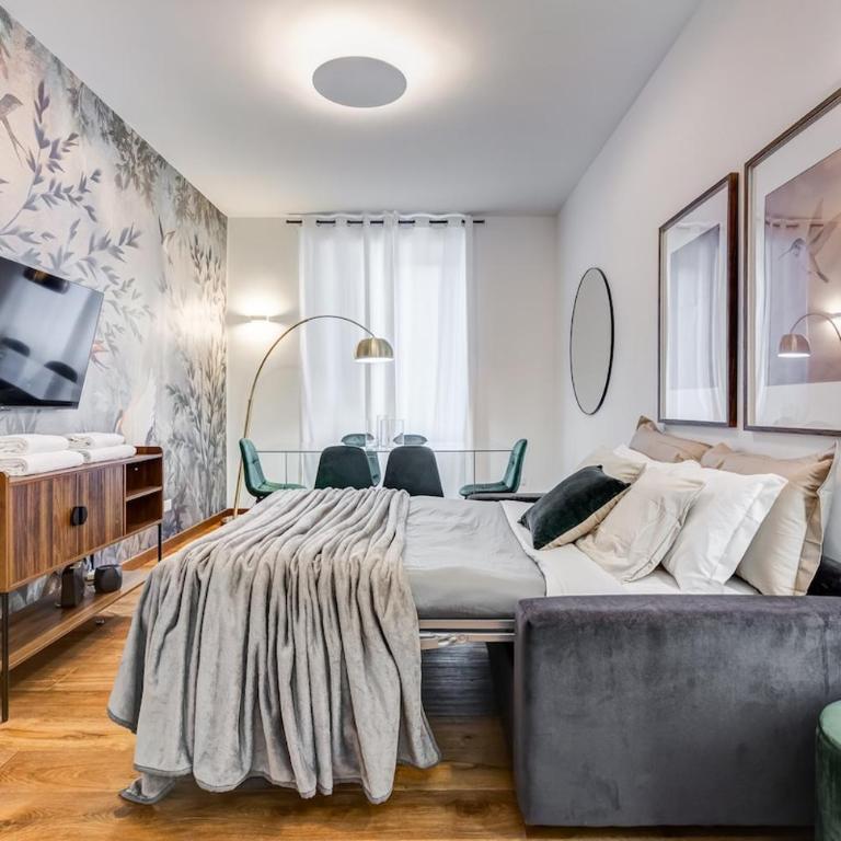BDC - Dragonfly 3BDR 2BATH at Testaccio - Three-Bedroom Deluxe Apartment - 12