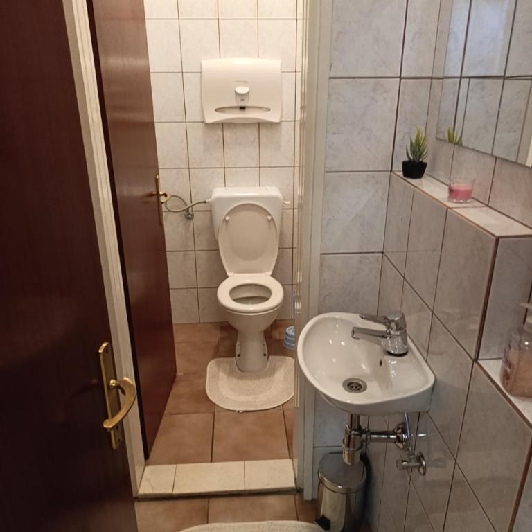 Dynasty - One-Bedroom Apartment - 14