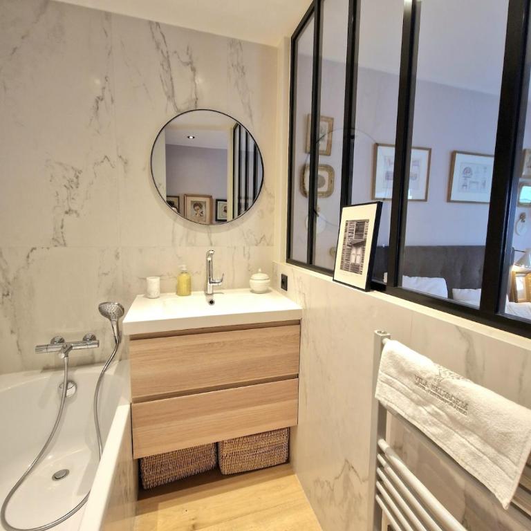 Most Iconic Area In Paris - Elegant Parisian Apartment - Appartement 1 Chambre - 3