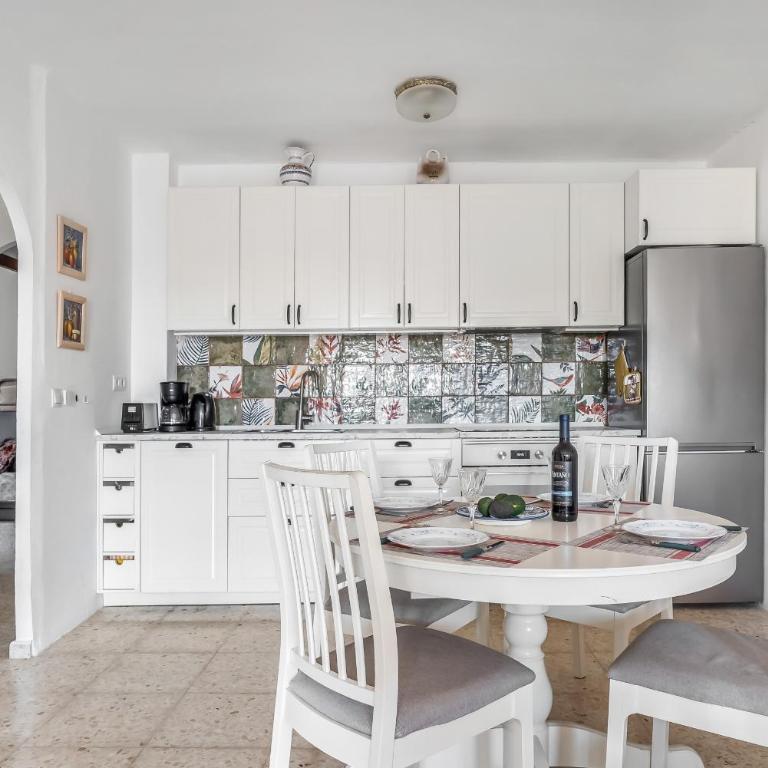 Capistrano Home with Access to Nerjas Top Pool Area - Casa de 2 dormitorios - 6
