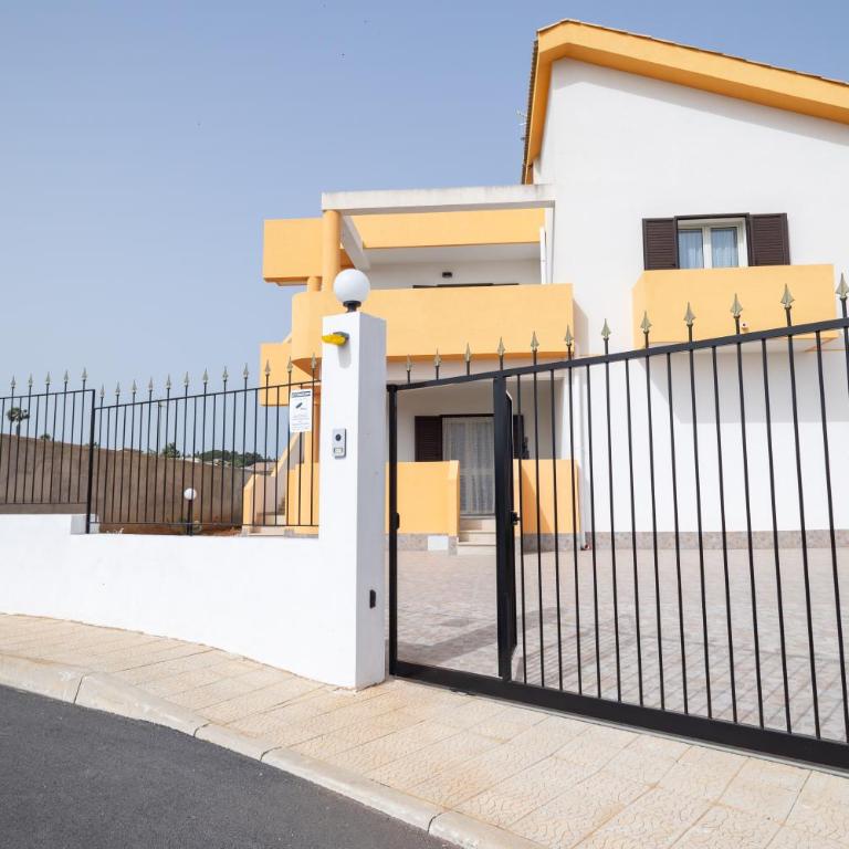 Sutera Home by Biddizzi Rari - vicino alla Spiaggia con veranda Vista Mare - Two-Bedroom Apartment - 10