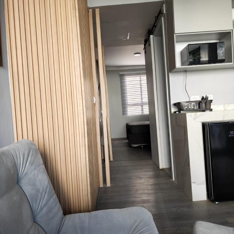 King's Apartments 401 - One-Bedroom Apartment - 50