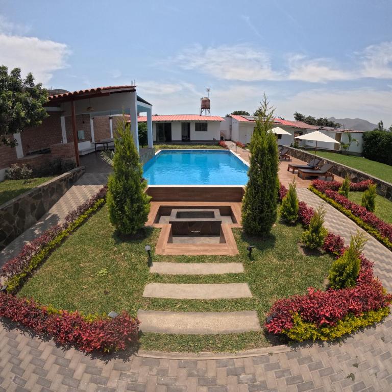 Casa de Campo Pachacamac - Four-Bedroom House - 1