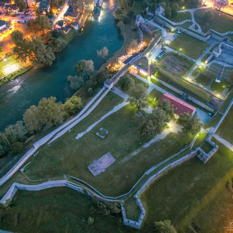 Riverside Panorama Apartment 2 near City Center Brko 2 - Apartman sa 1 Spavaćom Sobom - 23