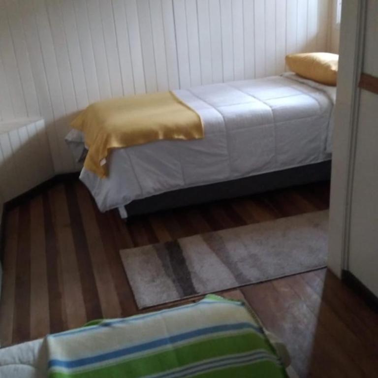 Hospedaje FAMILIAR - Triple Room with Private Bathroom - 3