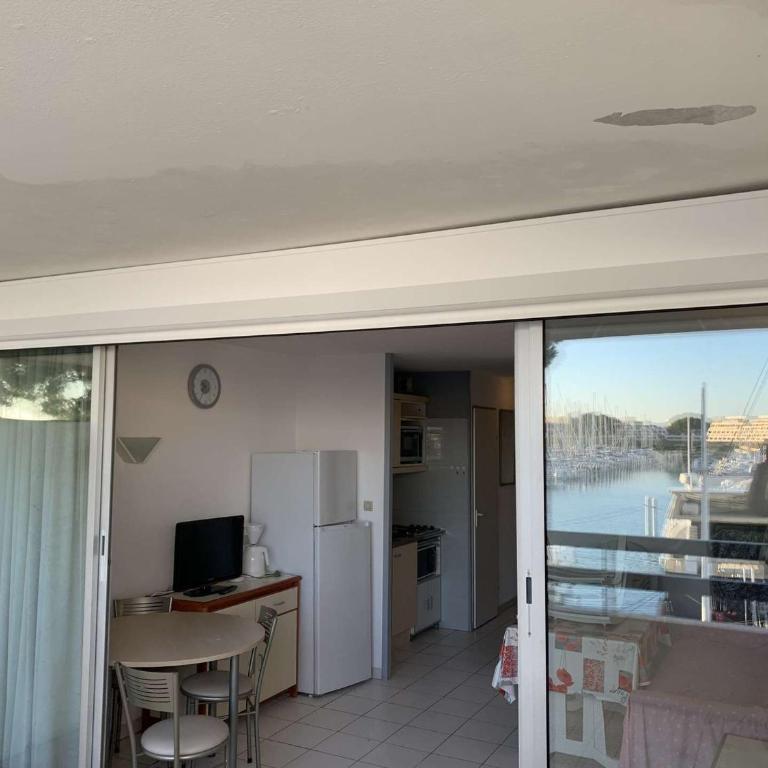 Appartement 2 Pièces avec Terrasse et Parking à 50m Plage - Port Camargue - FR-1-731-136 - Apartment - 11