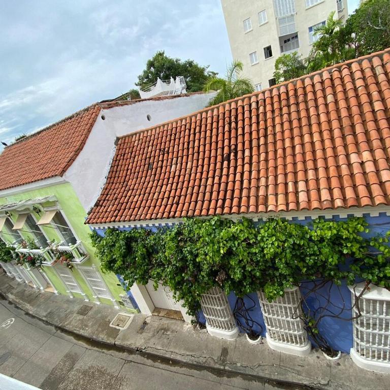 Experience the magic of the Calle de las Damas historic center - One-Bedroom Apartment - 11