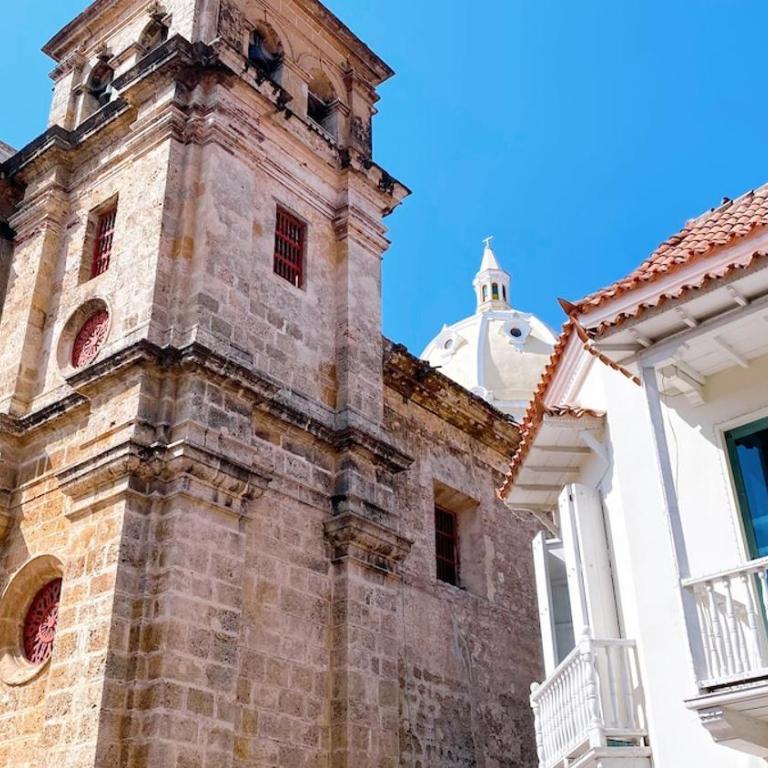Experience the magic of the Calle de las Damas historic center - One-Bedroom Apartment - 19