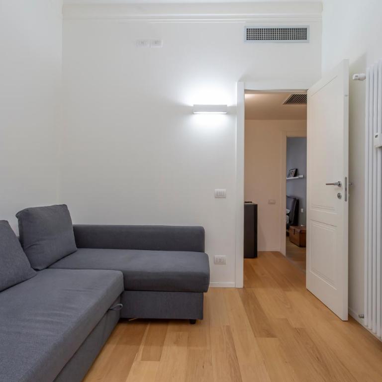HomeLovers Two Rooms Close to City Life MM1 Metro - Appartamento con 2 Camere da Letto - 22