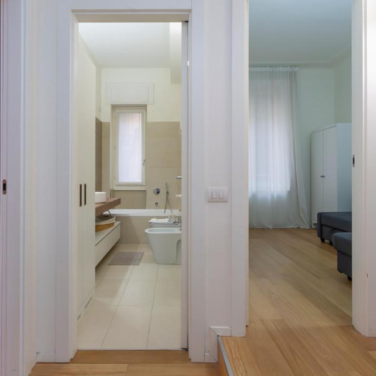 HomeLovers Two Rooms Close to City Life MM1 Metro - Appartamento con 2 Camere da Letto - 26