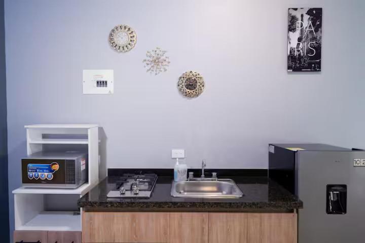 Leb'Den Executive Suites - Apartamento de 1 dormitorio con balcón - 1