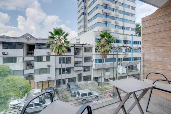 Leb'Den Executive Suites - Apartamento de 1 dormitorio con balcón - 2