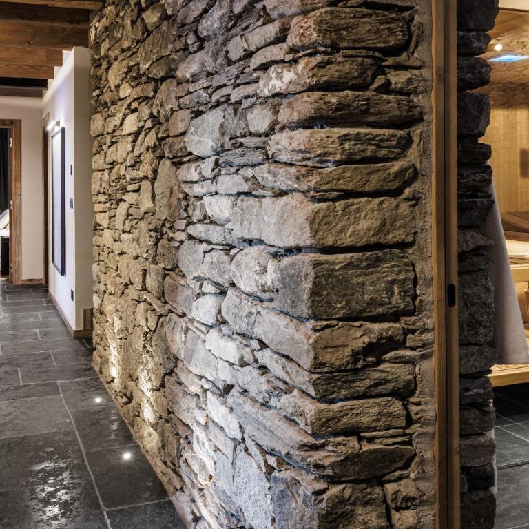 HelloCHALET Chalet Les Fleurs - Scenic Alpine Escape 70 metres from the cable car - Chalet Superior - 32