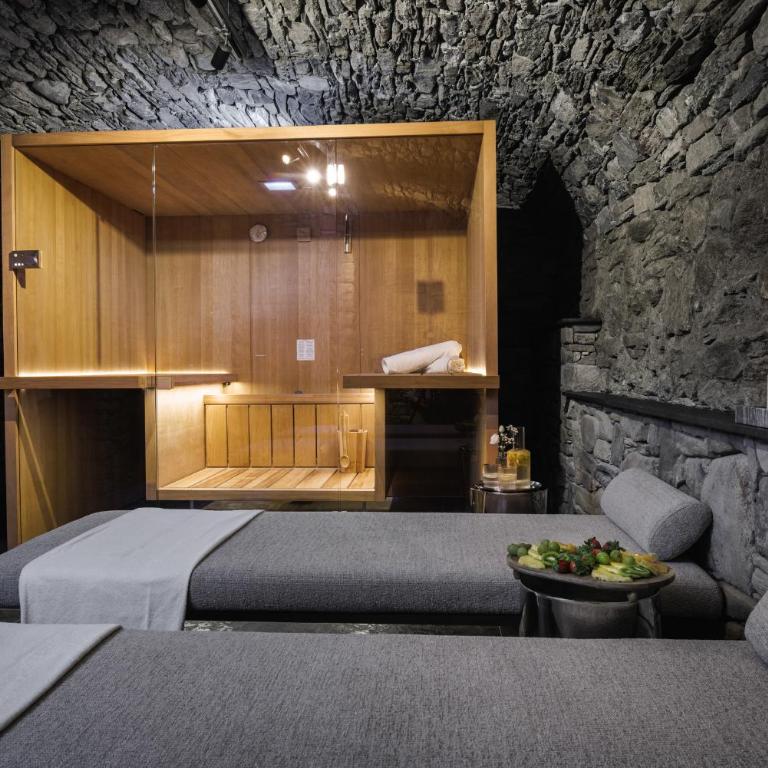 HelloCHALET Chalet Les Fleurs - Scenic Alpine Escape 70 metres from the cable car - Chalet Superior - 10