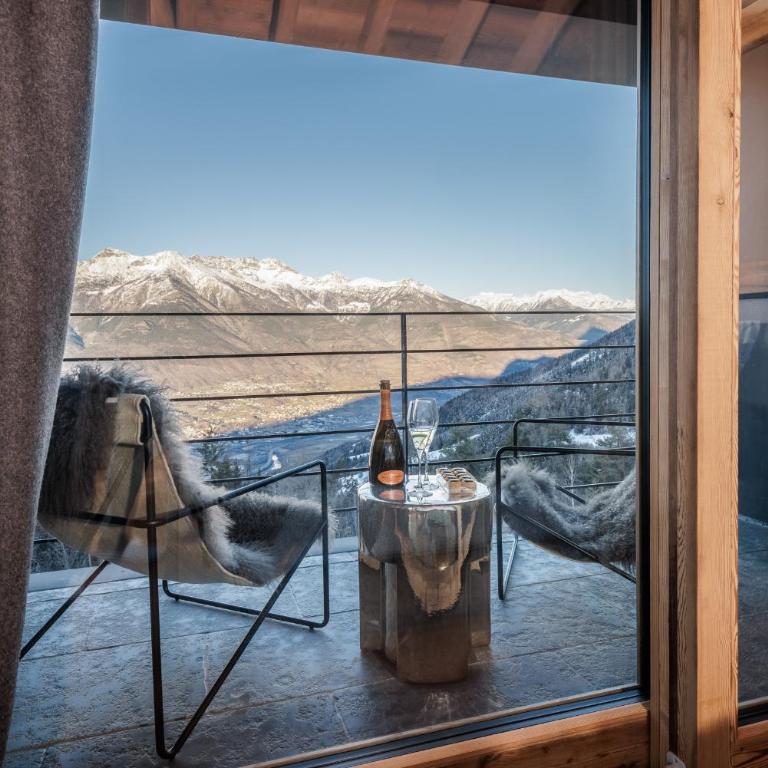HelloCHALET Chalet Les Fleurs - Scenic Alpine Escape 70 metres from the cable car - Chalet Superior - 53