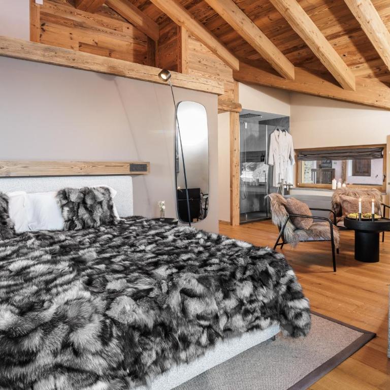 HelloCHALET Chalet Les Fleurs - Scenic Alpine Escape 70 metres from the cable car - Chalet Superior - 52