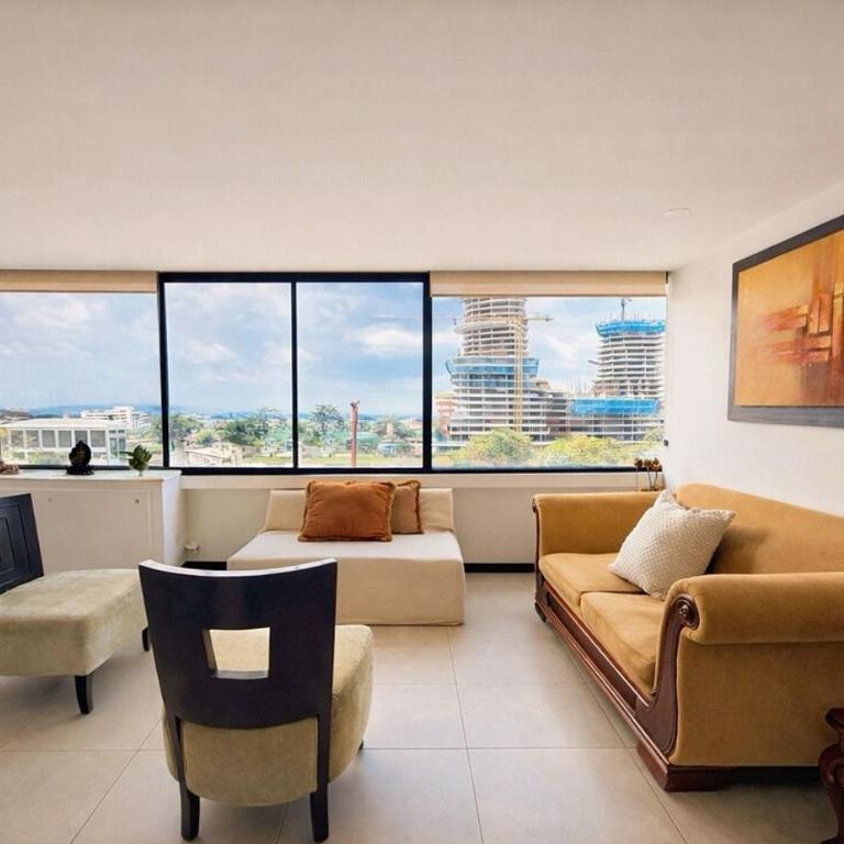 Apartamento moderno de 2 dormitorios con piscina, gimnasio y parking en Bellini 3 - Three-Bedroom Apartment - 35