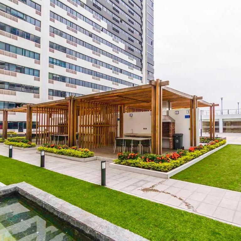 Apartamento moderno de 2 dormitorios con piscina, gimnasio y parking en Bellini 3 - Three-Bedroom Apartment - 37
