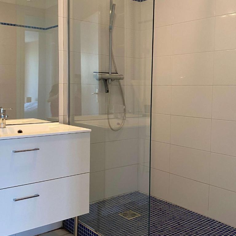 Charmant T3, Proche Thermes, Parking Privé, Wifi, 2 Chambres, 2* - FR-1-553-196 - Apartment - 15