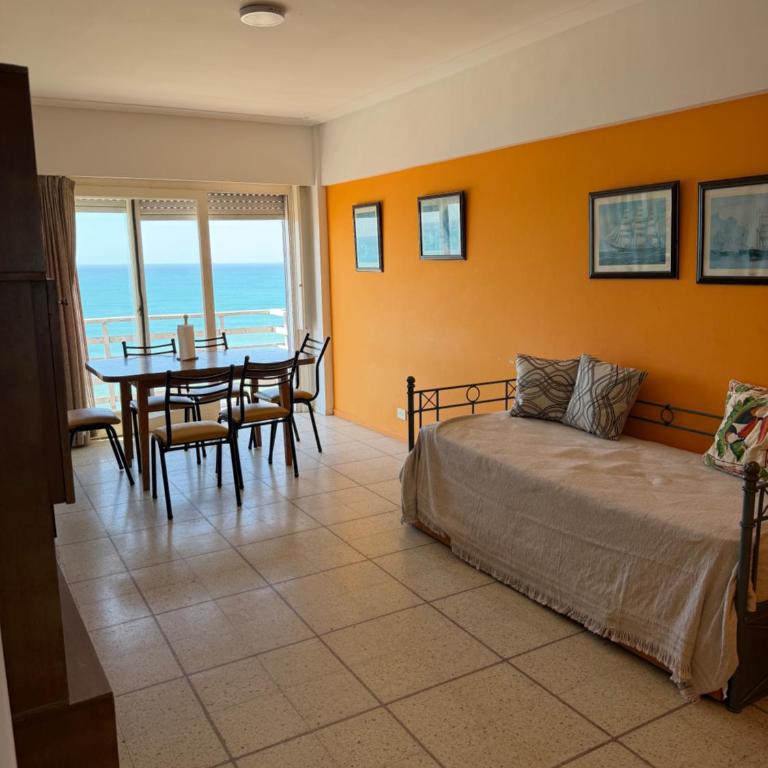 Departamento frente al mar con hermosas vistas Miramar - Two-Bedroom Apartment - 2