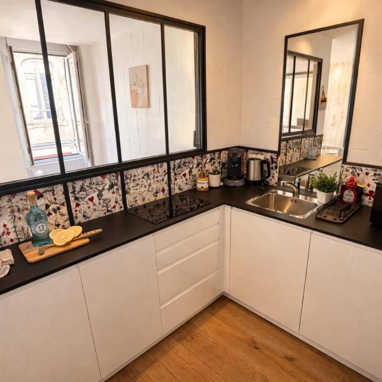 Charmant cocon iodé cosy au centre de La Rochelle - marché au bout de la rue à 1 min, lumineux et complet avec TV et Wifi - Apartment mit 1 Schlafzimmer - 3