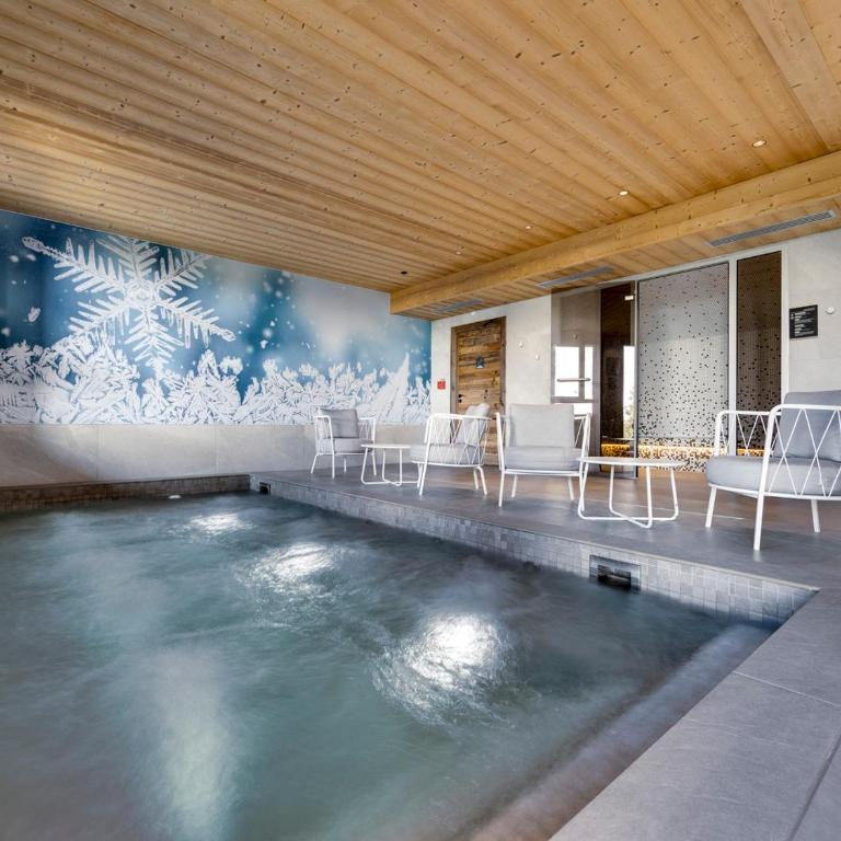 Appartement cosy avec spa et parking, Arc 1800, 4-6 pers - FR-1-866-6 - Appartement - 4