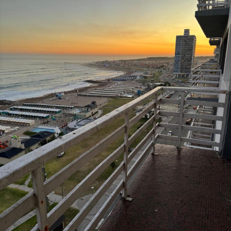 Departamento frente al mar con hermosas vistas Miramar - Two-Bedroom Apartment - 7