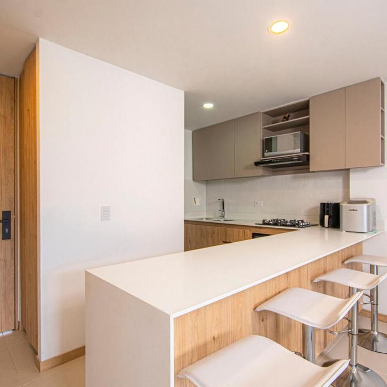 Modern apartment - Pool, Gym, and Coworking Space - Two-Bedroom Apartment - 23