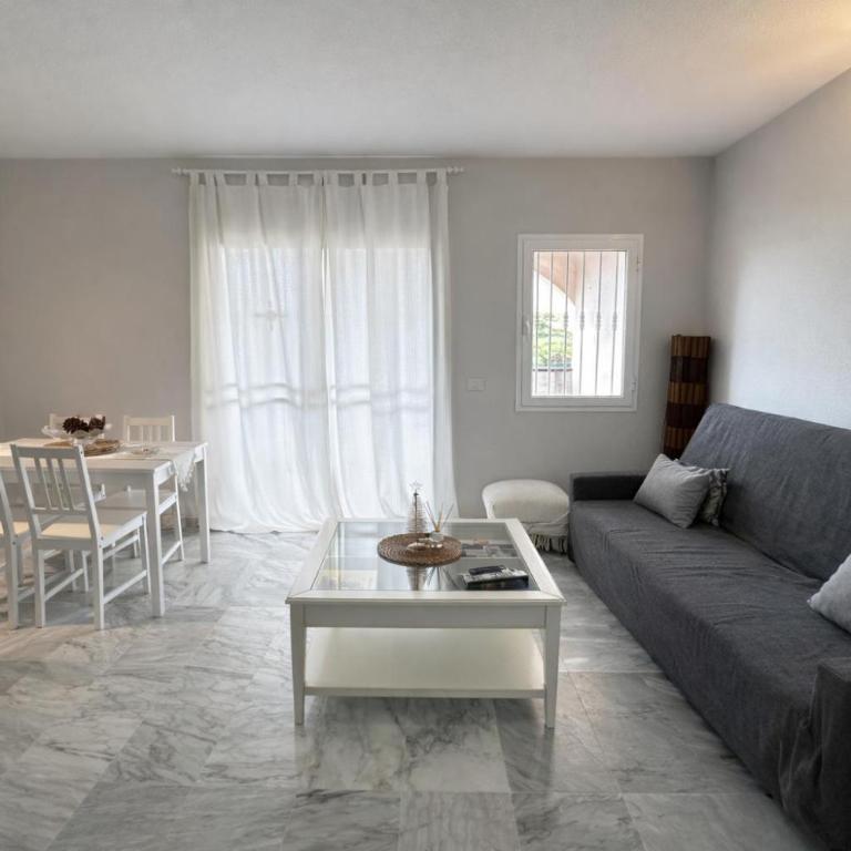 Heated Poolside Paradise Los Cristianos - Apartamento - 16