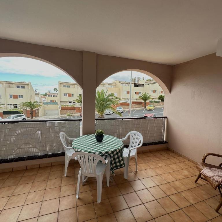 Heated Poolside Paradise Los Cristianos - Apartamento - 27