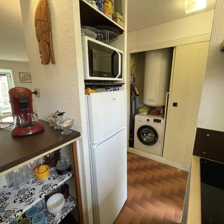 T3 calme avec terrasse, clim et parking proche plage - FR-1-106-45 - Apartment - 26