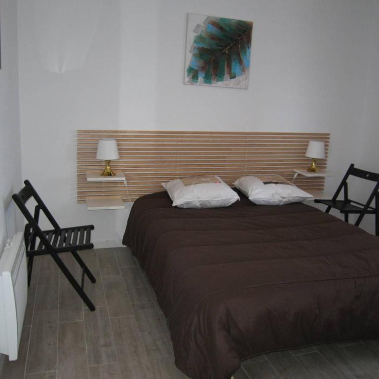 Appartement T2 rénové, 4 couchages, parking, face plage, centre de Saint-Cyprien - FR-1-106-74 - Apartment - 5