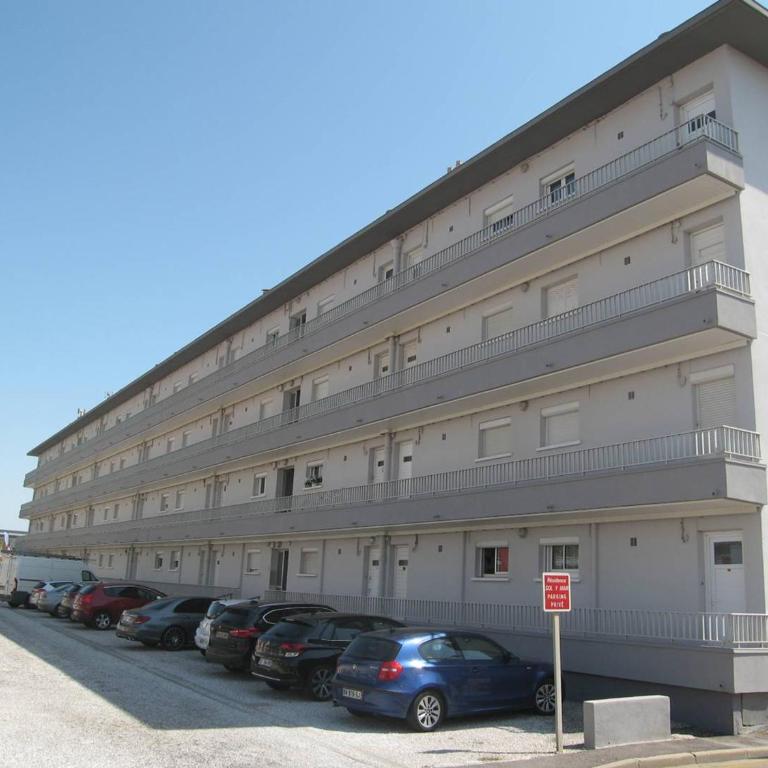 Appartement T2 rénové, 4 couchages, parking, face plage, centre de Saint-Cyprien - FR-1-106-74 - Apartment - 17