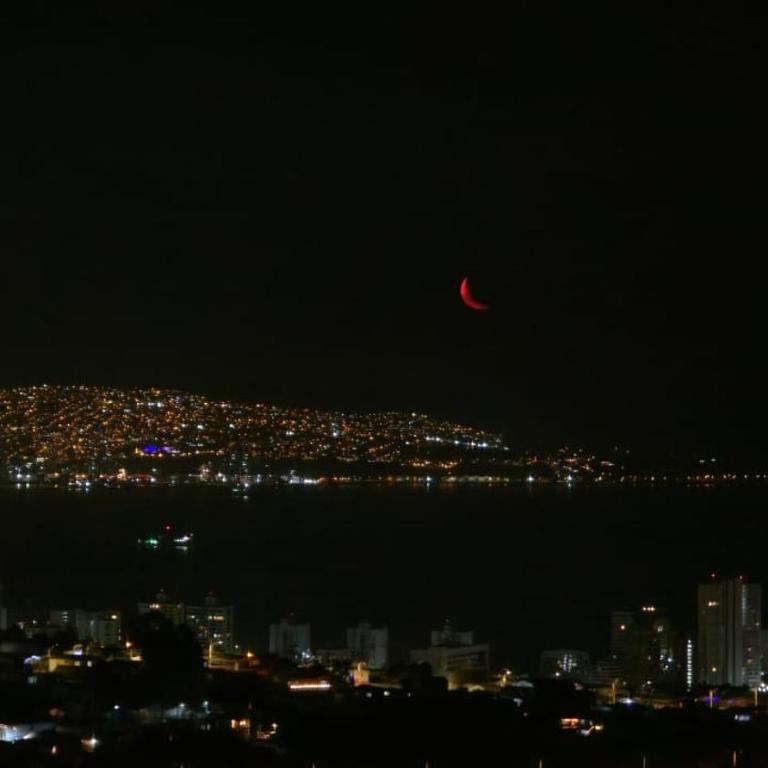 Depto Nuevo - Vista Hermosa Viña del Mar - Two-Bedroom Apartment with Balcony and Sea View - 2