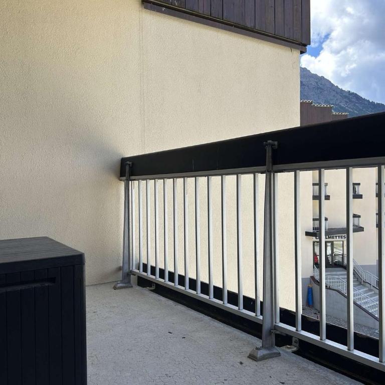 Studio cosy au ski pour 4 avec balcon, parking et wifi à Montgenèvre - FR-1-330D-95 - Appartement (4 Adultes) - 16