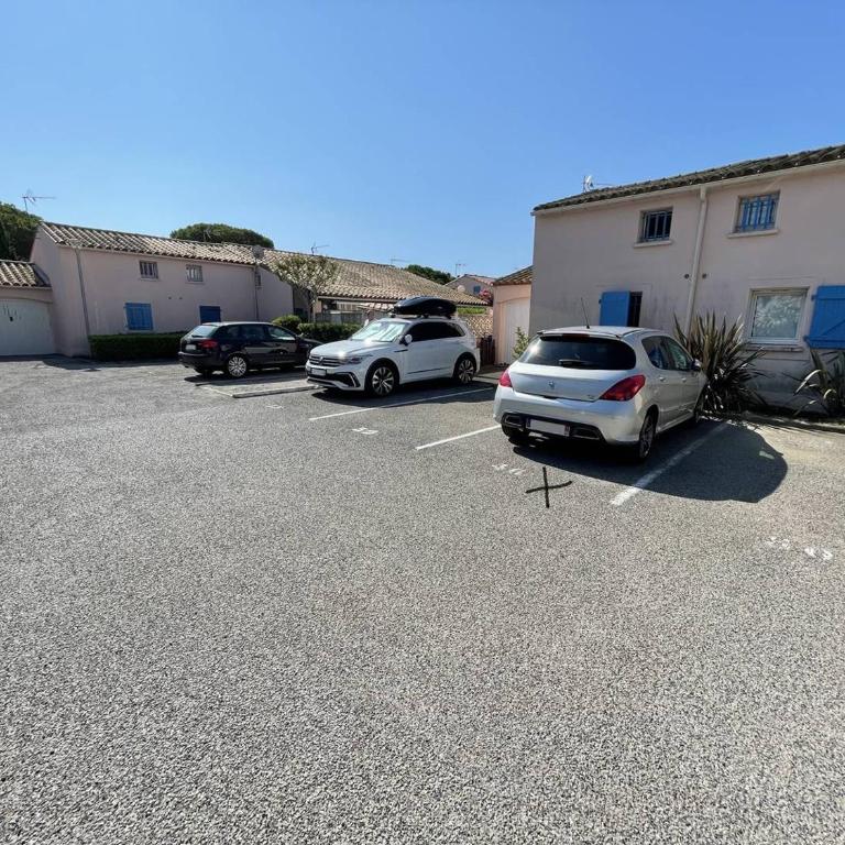 Pavillon climatisé avec mezzanine, 4 couchages, proche plage et commerces, parking privé, St-Cyprien - FR-1-106-105 - Villa - 26