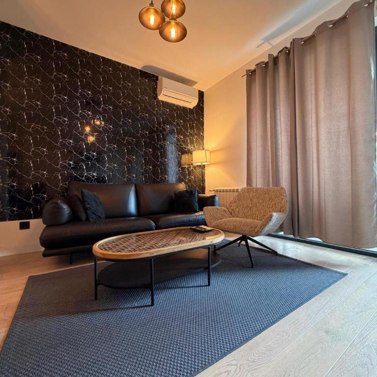 BW Emerald Residences - One-Bedroom Apartment with River View - 8
