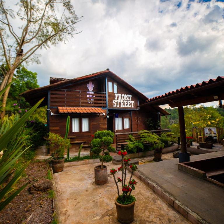 Tombstone - Family Bungalow - 1
