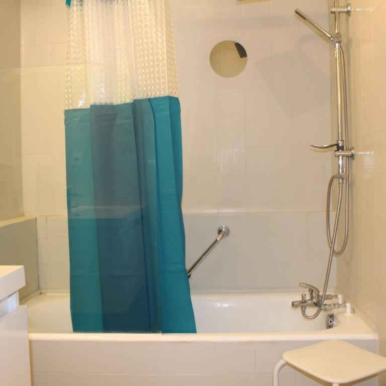 Villeneuve-Loubet : Appartement avec Terrasse, Climatisation et Garage - FR-1-252A-34 - Apartment (4 Adults) - 12