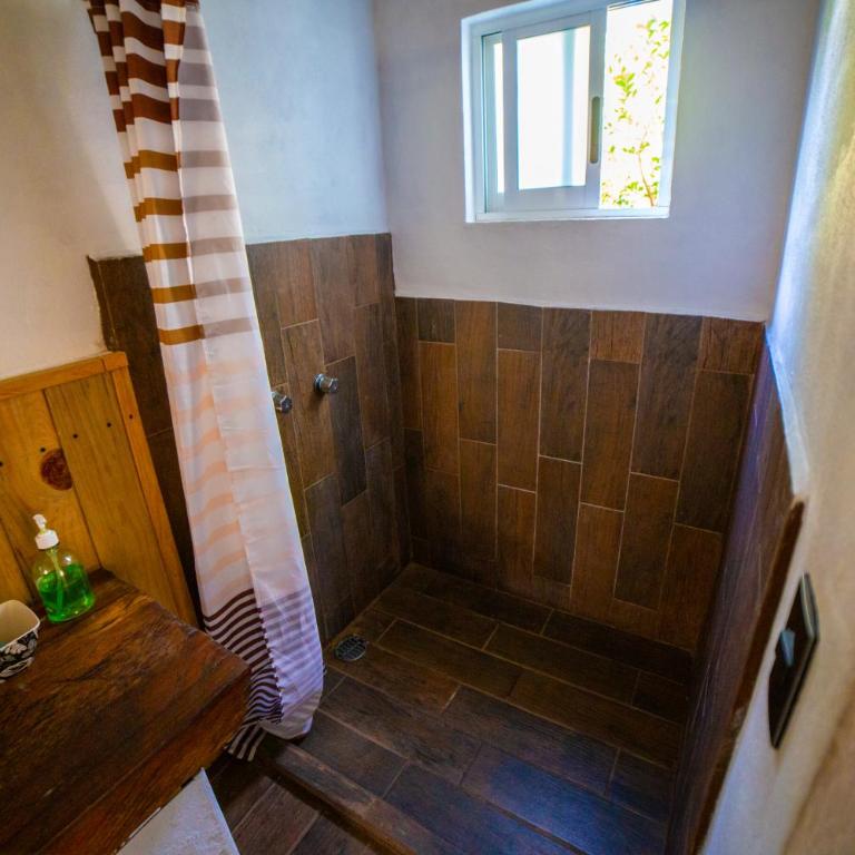 Tombstone - Double Room with Garden View - 9