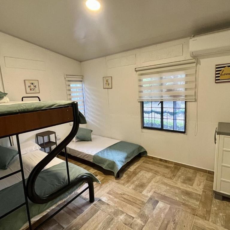 Casa de descanso para Familias y grupos de Amigos! - Casa de 4 dormitorios - 12