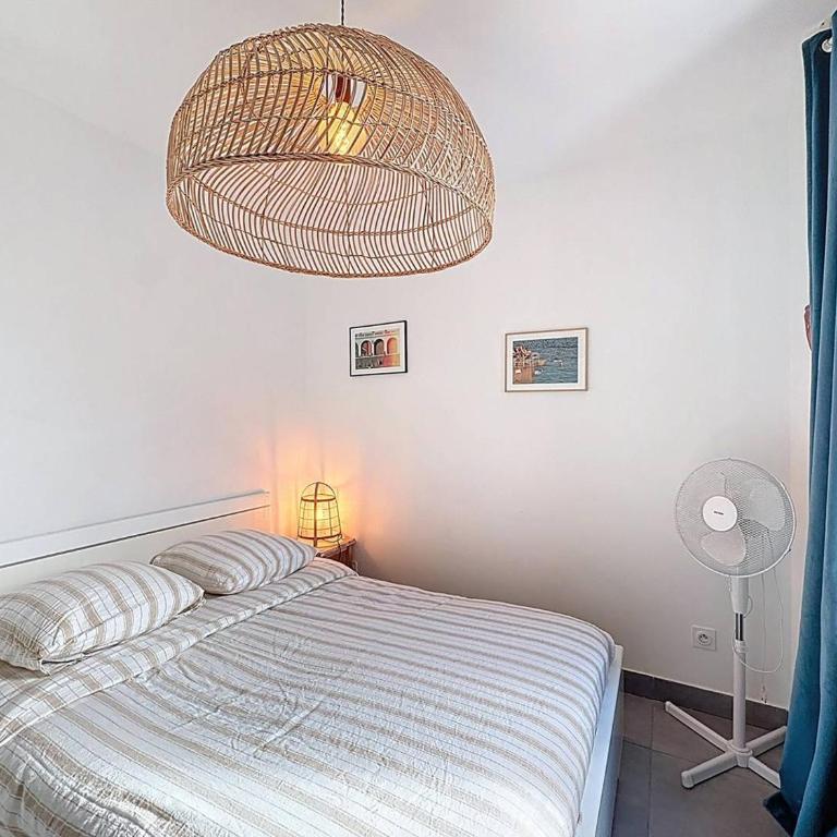 Appartement T2 lumineux sur le Vieux Port, La Ciotat - FR-1-770-11 - Apartment - 9