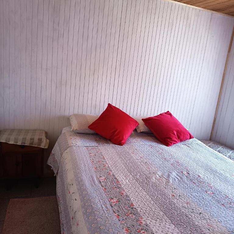 Cabañas Flores de Coñaripe - Three-Bedroom House - 3