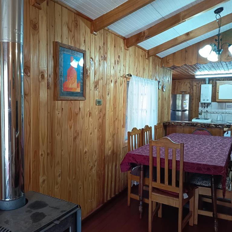 Cabañas Flores de Coñaripe - Three-Bedroom House - 8