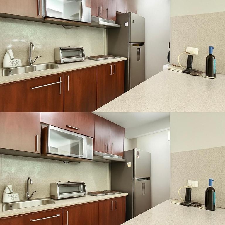 Apartamento de Lujo con Dos Dormitorios Un Parqueo Areas Sociales Puerto Santa Ana en Edificio Riverfront 2 - Two-Bedroom Apartment - 50
