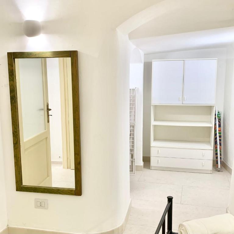 Roncella e la Sua Storia Gallipoli Centro Storico - Appartamento con 2 Camere da Letto - 46