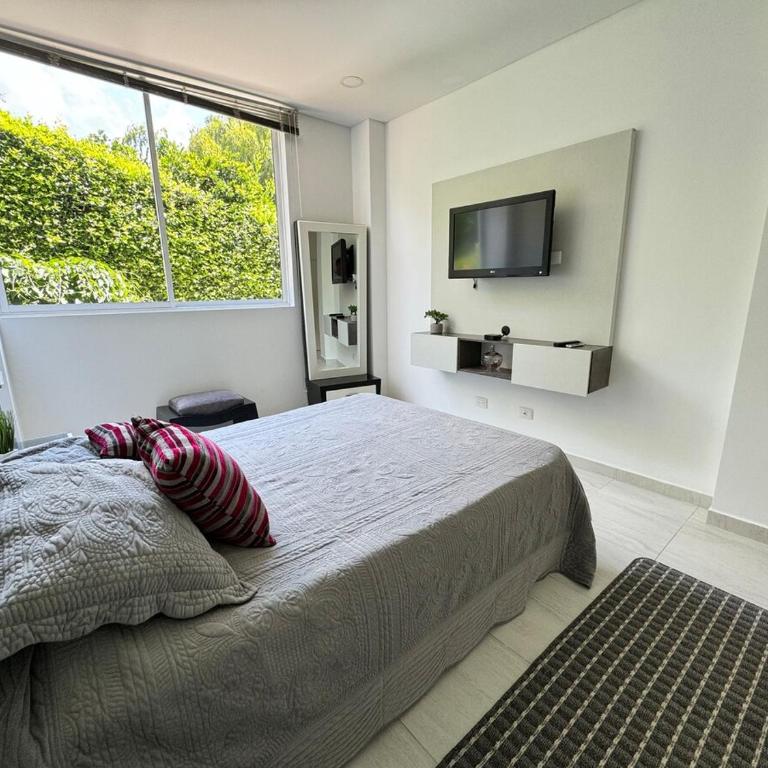 Lujoso apartamento en condominio campestre, Cerritos - Two-Bedroom Apartment - 10