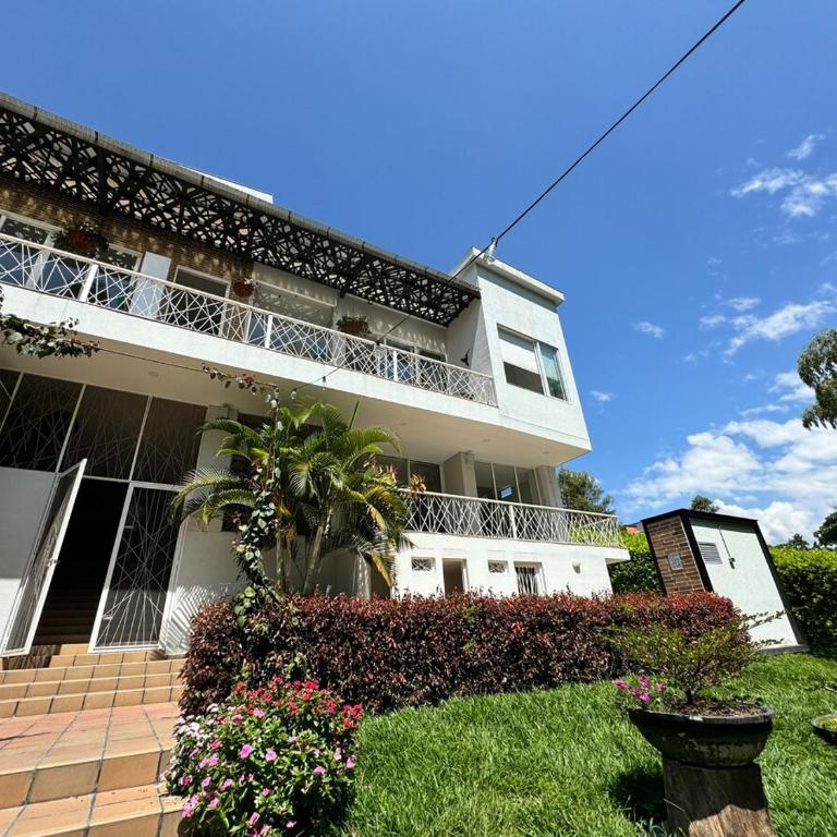 Lujoso apartamento en condominio campestre, Cerritos - Two-Bedroom Apartment - 20