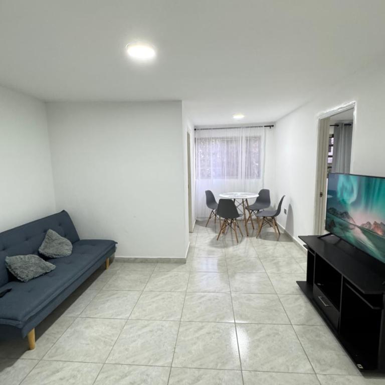 Apartamento completo en San Cayetano Oeste Cali - Deluxe Apartment - 1